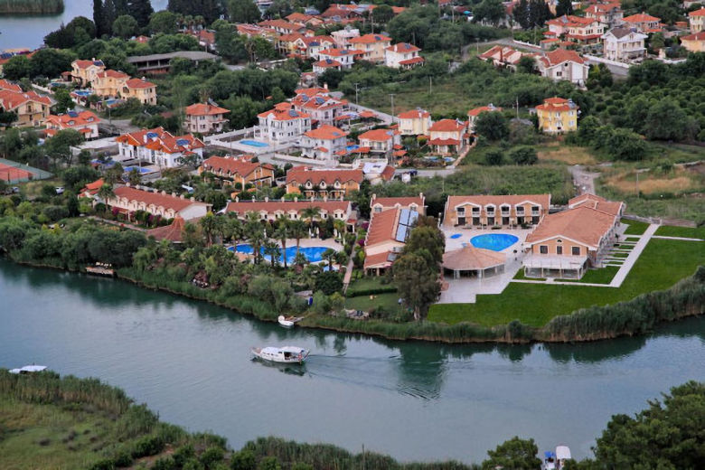 Dalyan Resort Hotel (left) and Dalyan Resort Spa (right)