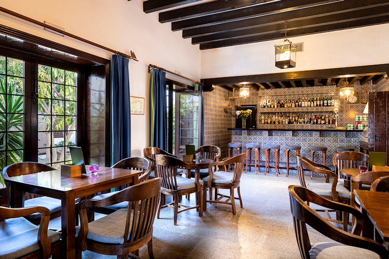 The bar/cafeteria
