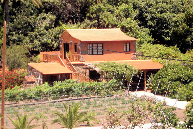 One of the cottages at Casas del Lomo