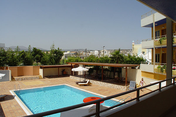 Sitia Bay's swimming pool