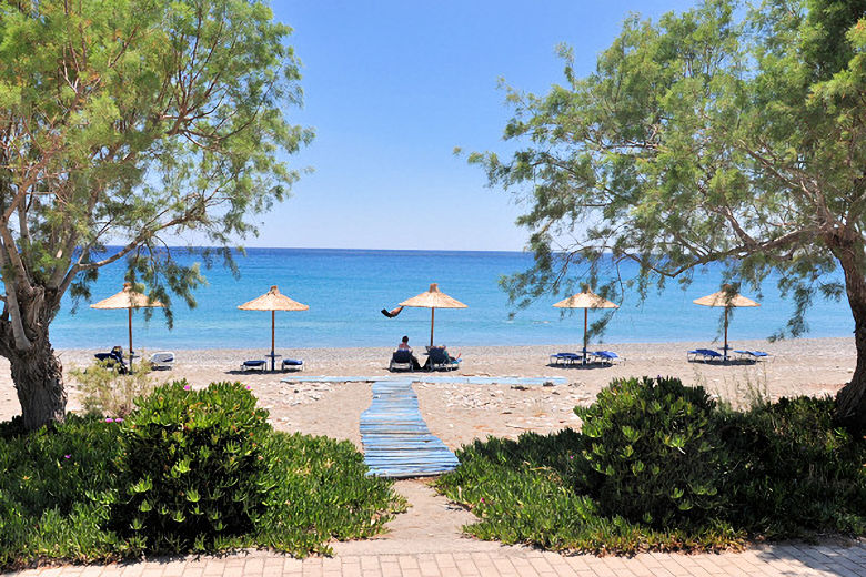 The beach in front of Perigiali