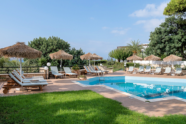 Alianthos Suites and Pool