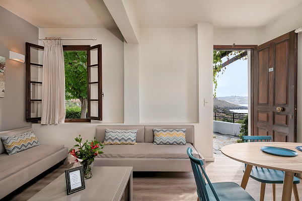 Living room in a 2-bedroom Apartment