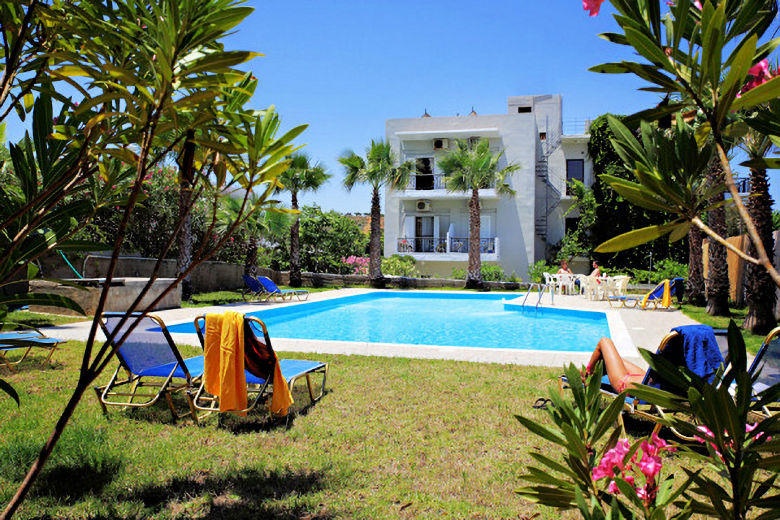 The pool at Sea View Aparthotel