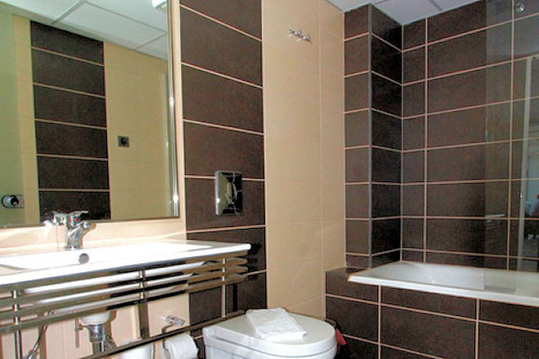 Modern en-suite bathrooms