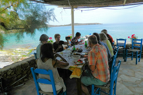 Akrogiali taverna