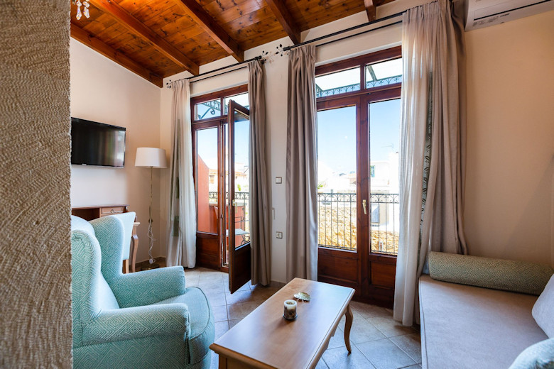 Sitting area in the Superior Pool View Maisonette