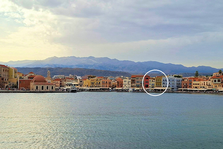Elia Zampeliou and Elia Palatino (circled)