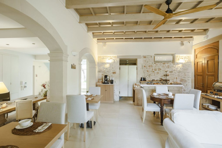 The breakfast area