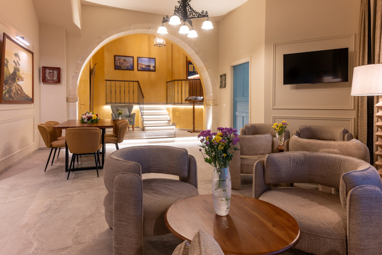 Communal lounge and reception