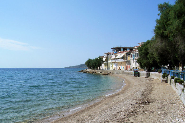 Katarraktis beach