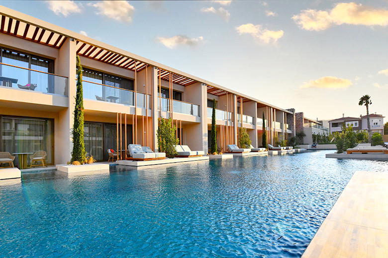 Royal Pearl Island Hotel & Spa