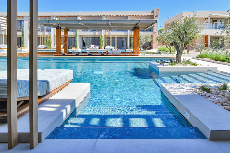 Swim-Up Suites have direct pool access