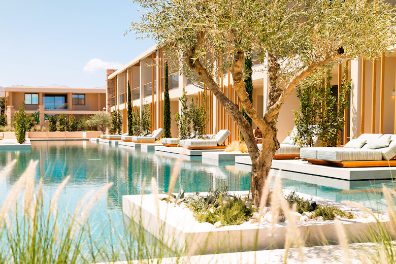 Royal Pearl Island Hotel & Spa