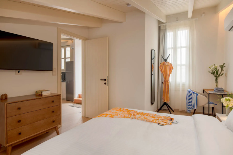 Bedroom of the Deluxe Apartment