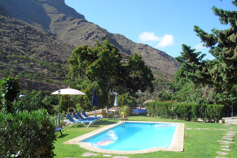 Mountain views from the pool