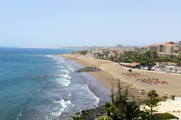 San Agustin beach viewed from Buganvilla Apartments