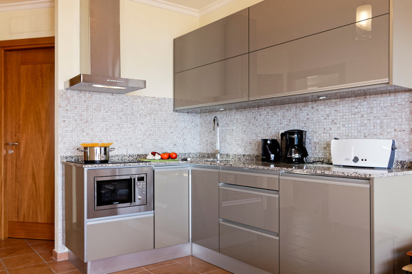 Modern open-plan kitchenettes