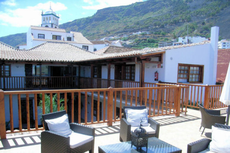 Most of the rooms lead of the central courtyard