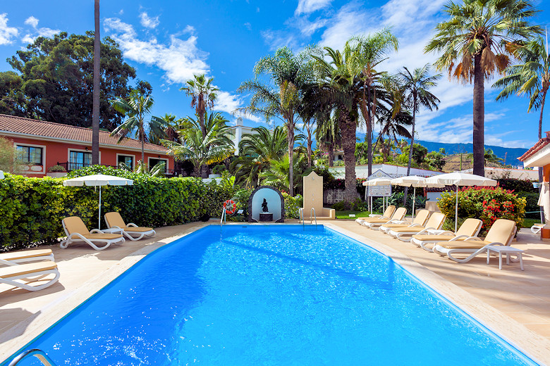 The pool at Ambassador Apartments