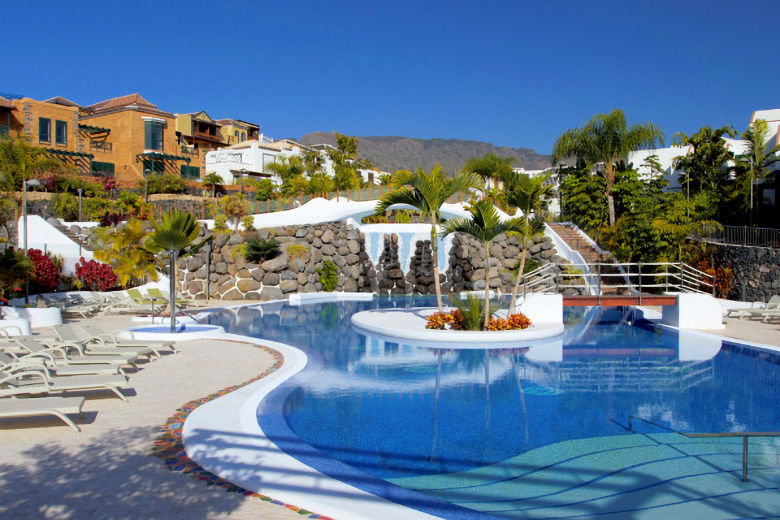 Hotel Villa Maria's main swimming pool