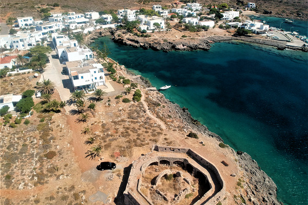 Avlemonas and its old fortress