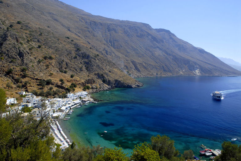 Ferry approaching Loutro