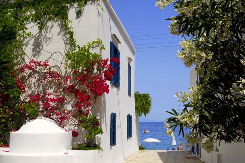 Loutro village