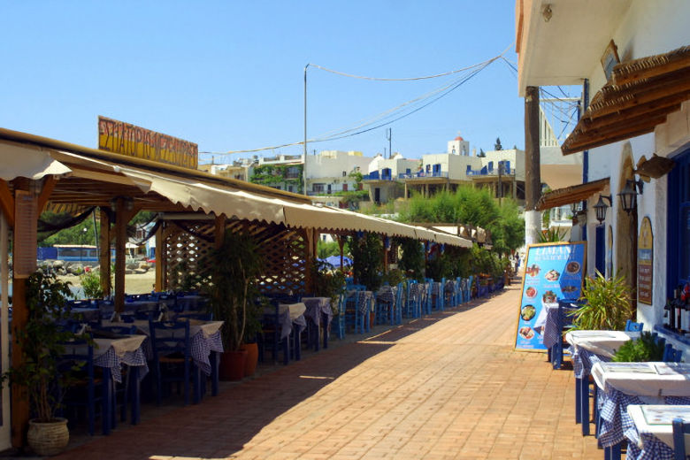 Harbourside tavernas in Makriyialos