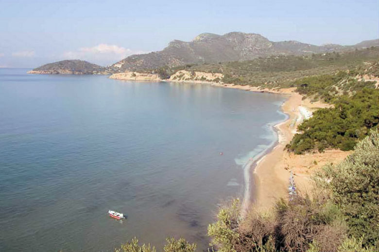 Psili Amos beach, between Votsalakia and Limnionas