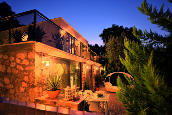 Villa White Pearl