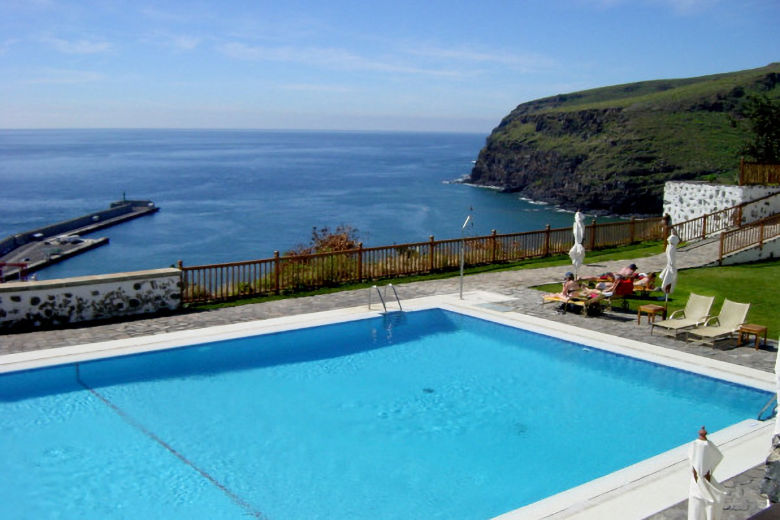 The Parador's clifftop swimming pool