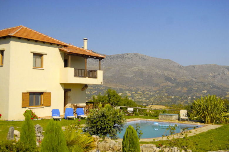Villas Eleftheria, Kalithea & Irini