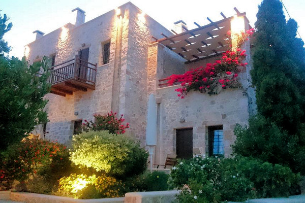 Lithos Traditional Houses