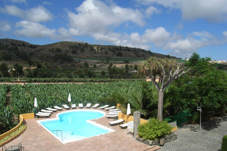 Country views across the swimming pool