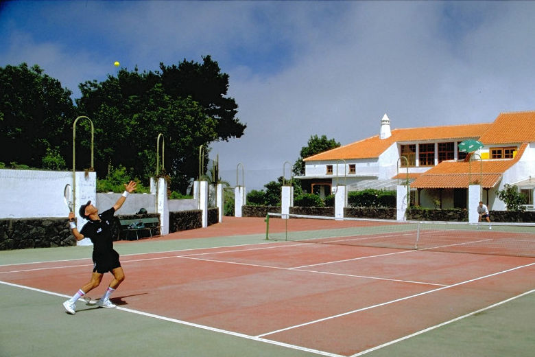 The hotel's tennis court