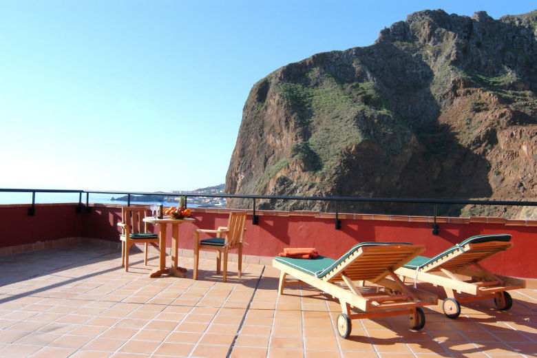 The communal roof terrace
