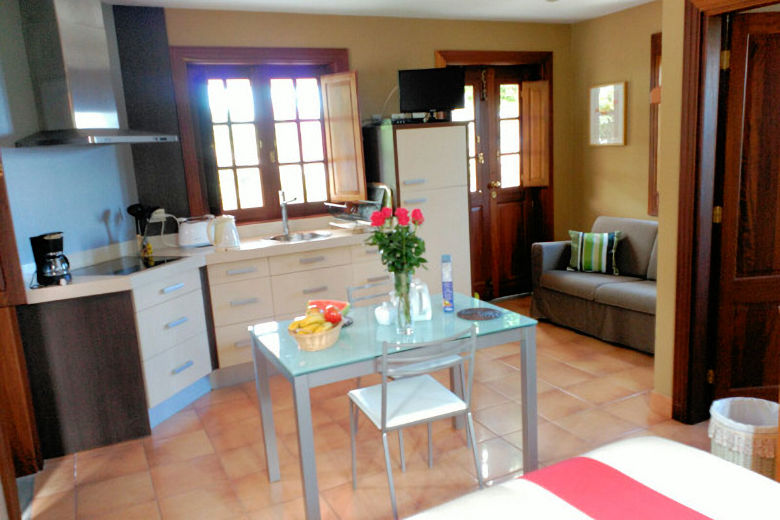 Kitchen-dining area in the Studio cottage