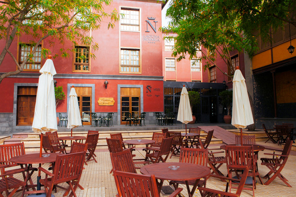Hotel Laguna Nivaria's courtyard